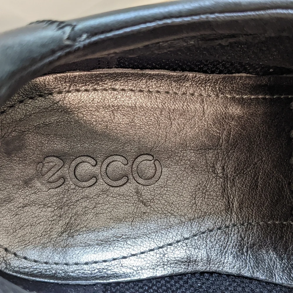 Leather sneakers by Ecco